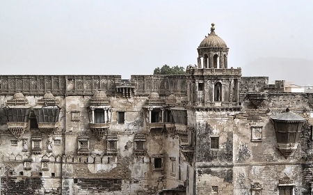 Explore Culture & Desert Beauty with Rann Utsav Packages