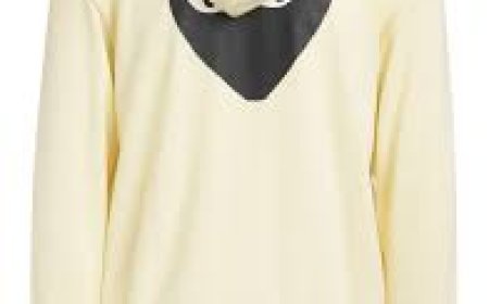 Who owns Comme des Garcons