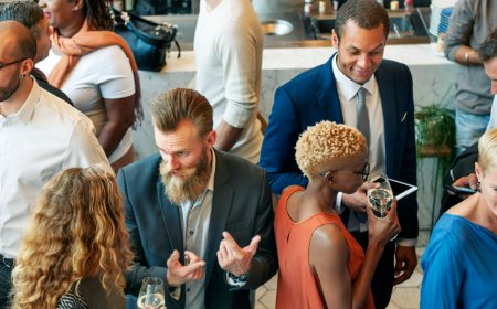 Real-Time Photo Sharing for Sports Events: What Features Matter Most