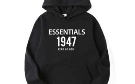 Timeless Comfort: Inside the Essentials Hoodie Craze