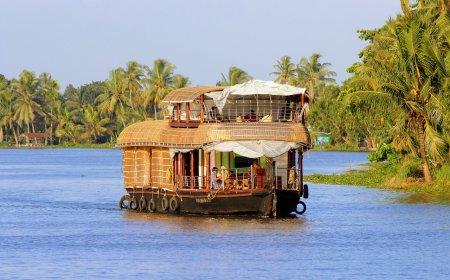 Relax and Rejuvenate with Scenic Alleppey Tour Packages Today