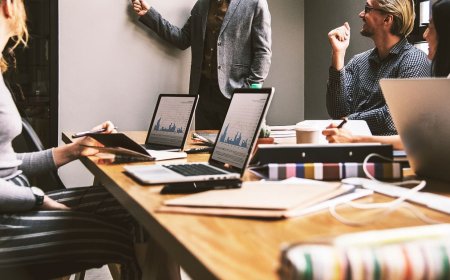 Computer on Rent in Delhi – Affordable Desktop & Laptop Rentals