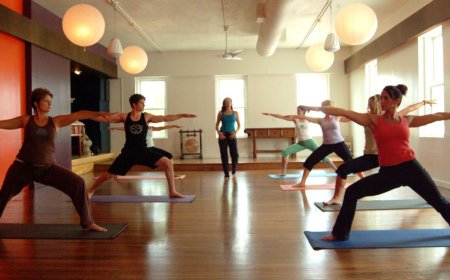 How Yoga Classes Support Mental Clarity and Emotional Balance