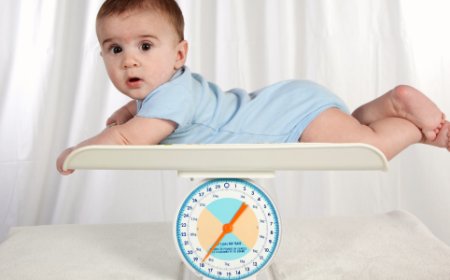 Low Birth Weight: What Causes It & How to Prevent It – Expert Tips from Ghaziabad’s Top Gynecologist